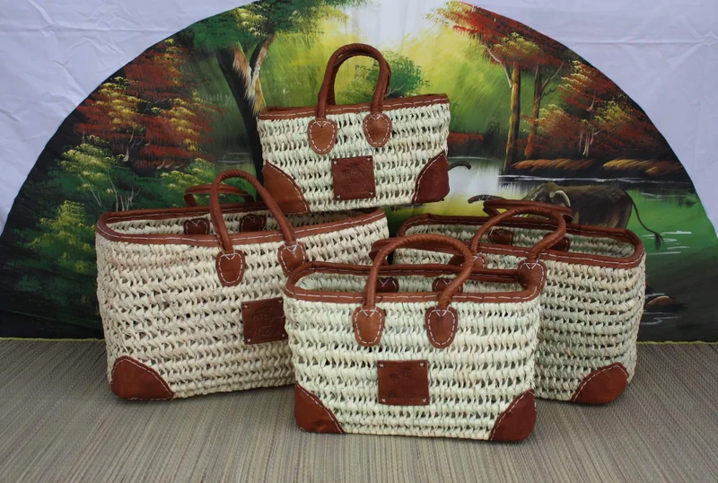 MAGNIFIQUE Panier en palmier nain - Grand RENFORTS CUIR - Sac cabas de courses, marché, plage - Original et Solide -