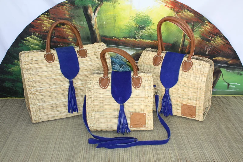 Panier qui ferme par rabat Daim - Sac à main avec bandoulière ou Cabas à courses chic : Choisissez celui qui vous convient ! CRÉATION UNIQUE