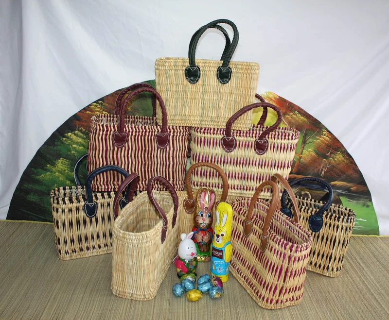 Superbe petit panier en JONC pour enfants. Pâques et la chasse aux oeufs ! - sac bac corbeille tressé rangement jouets & doudous