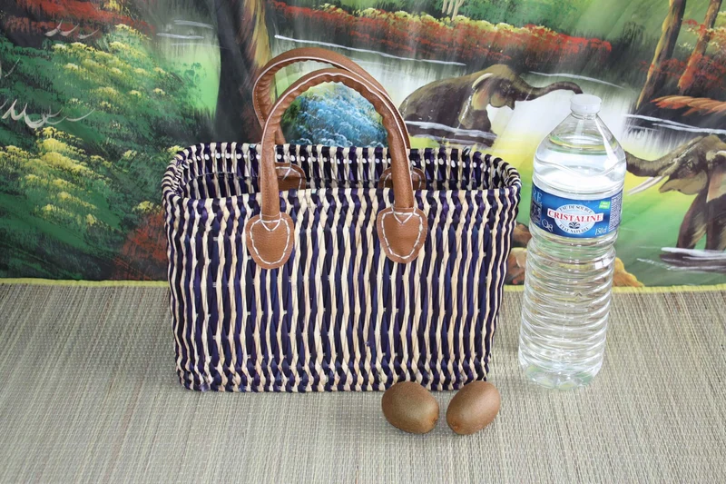 Superbe petit panier en JONC pour enfants. Pâques et la chasse aux oeufs ! - sac bac corbeille tressé rangement jouets & doudous