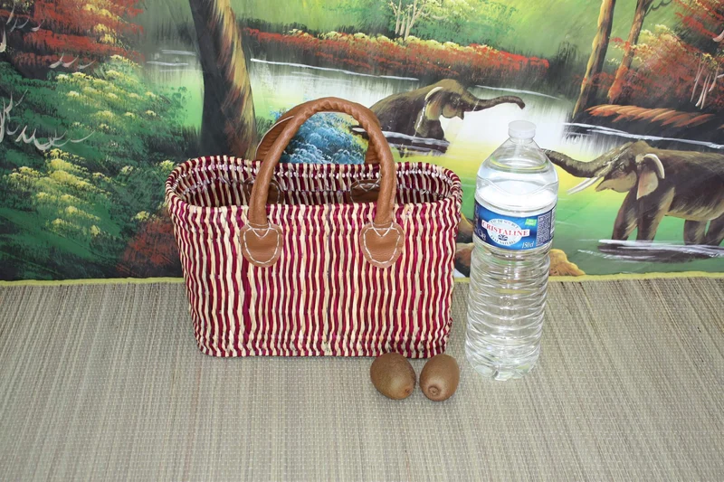 Superbe petit panier en JONC pour enfants. Pâques et la chasse aux oeufs ! - sac bac corbeille tressé rangement jouets & doudous