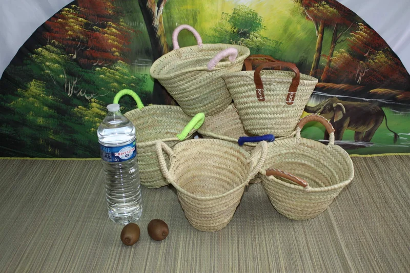 Beau petit panier pour enfants. Fille et Garçon. Tressé à la main - sac bac corbeille rangement jouets & doudous