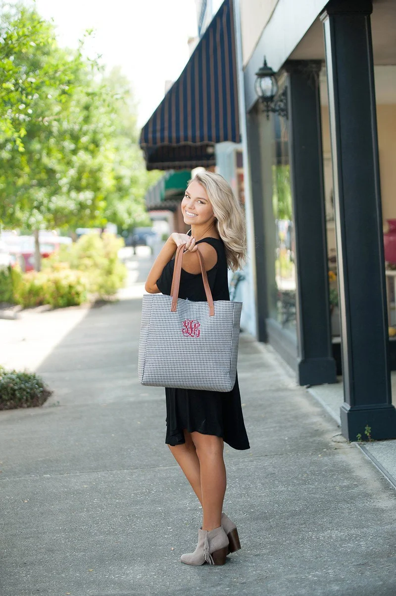 Houndstooth Tote - Personalized