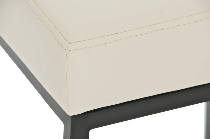 Lot de 2 tabourets de bar avec repose-pieds design simple hauteur 85 cm en PVC crème et métal noir 10_0004378