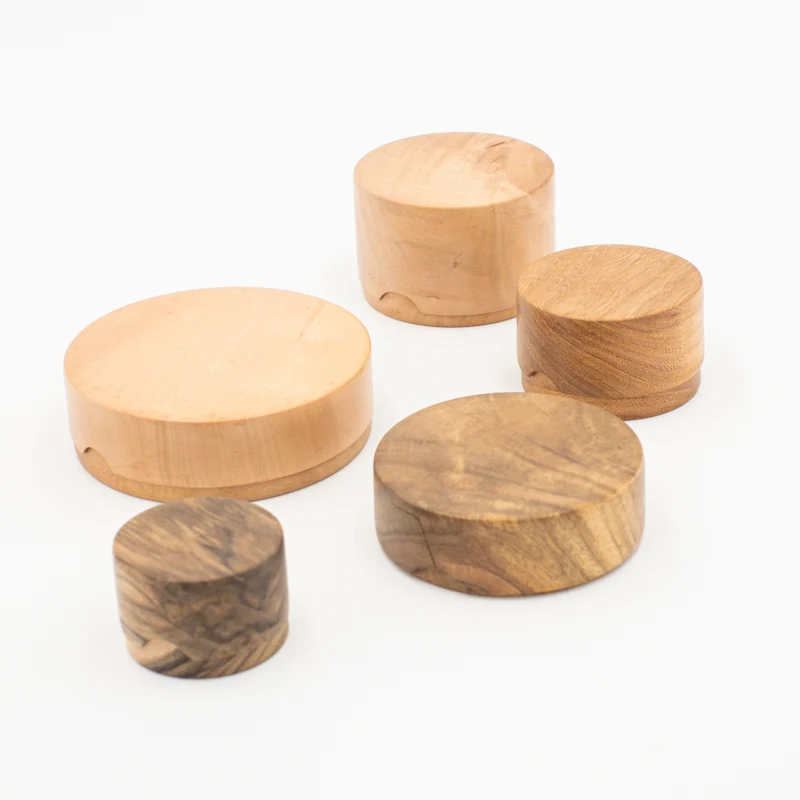 Boîte à rien en bois tourné - moyen modèle