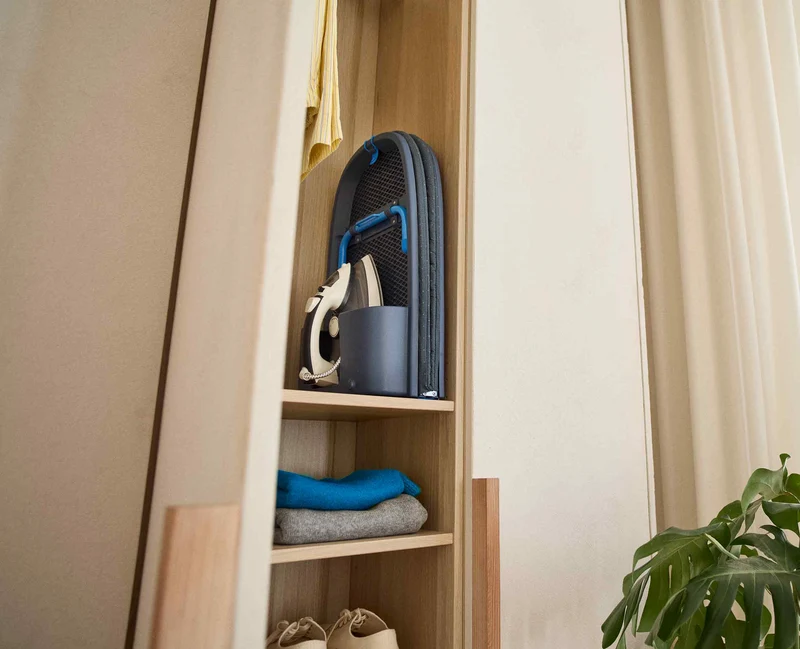 Grande Planche à Repasser de Table Pliante 110cm Bleu Pocket Max Plus