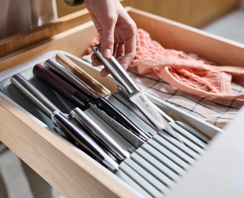 Set de 2 Range-Couverts et de Couteaux Compacts à Plusieurs Niveaux Drawerstore™