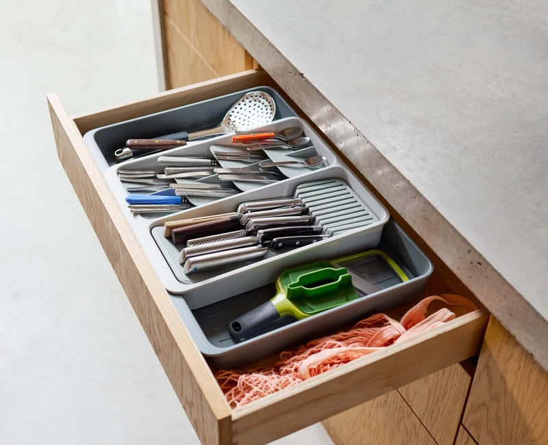Range-Couverts et Couteaux Extensible et Étagé Drawerstore™
