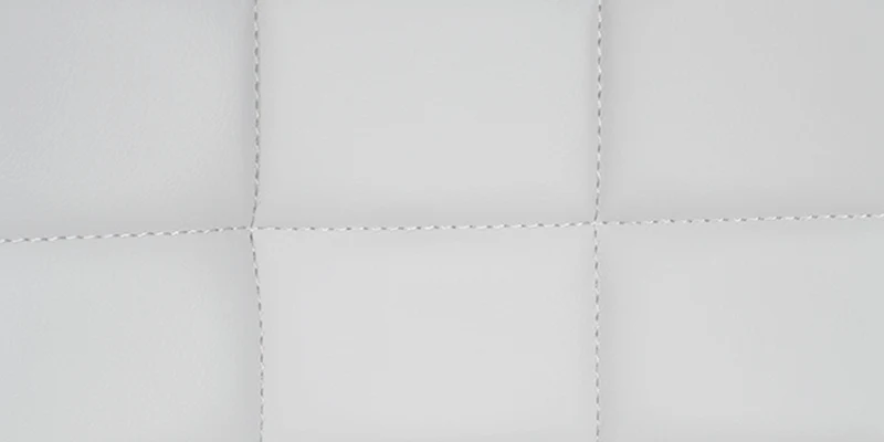 Lot de 2 tabourets de bar en PVC blanc avec surpiqûres décoratives carrées cadre métal noir avec repose-pieds 10_0006453