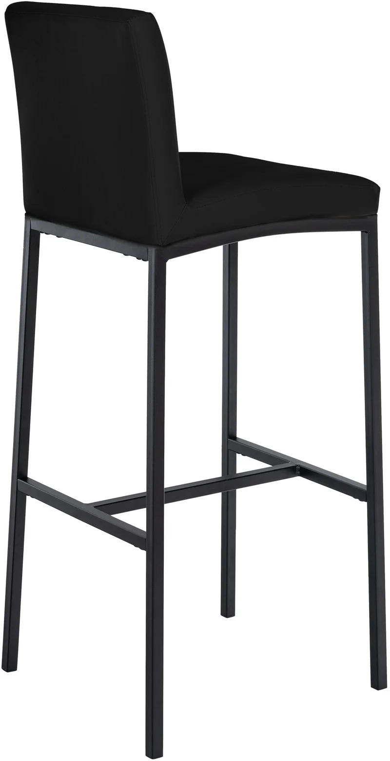 Lot de 2 tabourets de bar design épuré et contemporain en PVC noir cadre à quatre pieds en métal noir 10_0006417
