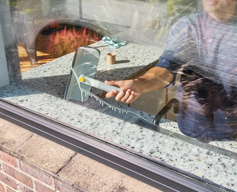 Raclette pour Vitres avec Microfibre 2-en-1 CleanTech™