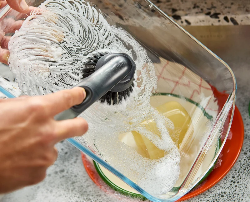 Brosse à Vaisselle avec Distributeur de Savon & Rechange SinkTech™