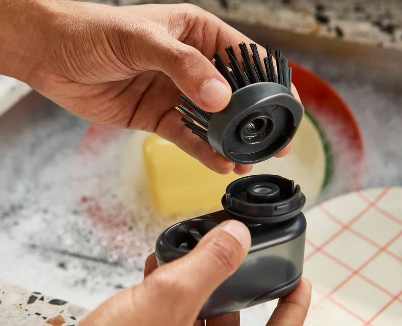 Brosse à Vaisselle à Paume avec Support Inox et 6 Têtes de Rechange SinkTech