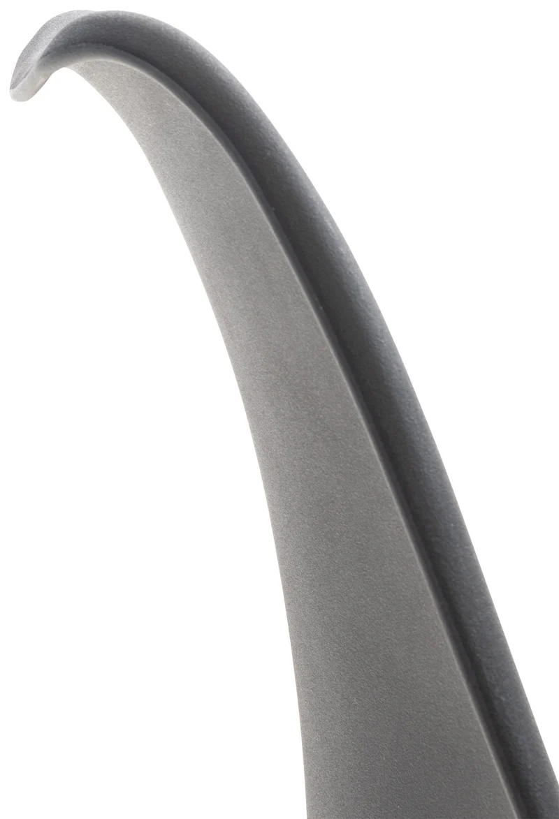 Lot de 4 chaises de salle à manger design moderne en PVC et plastique noir et pieds en bois noir 10_0001845