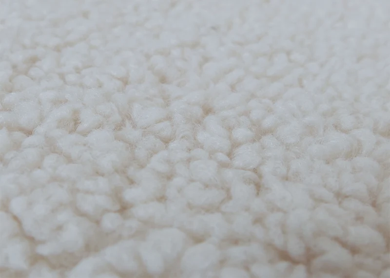 Fauteuil relax à bascule avec repose-pieds tissu bouclé crème structure bois d’hévéa 04_0009685
