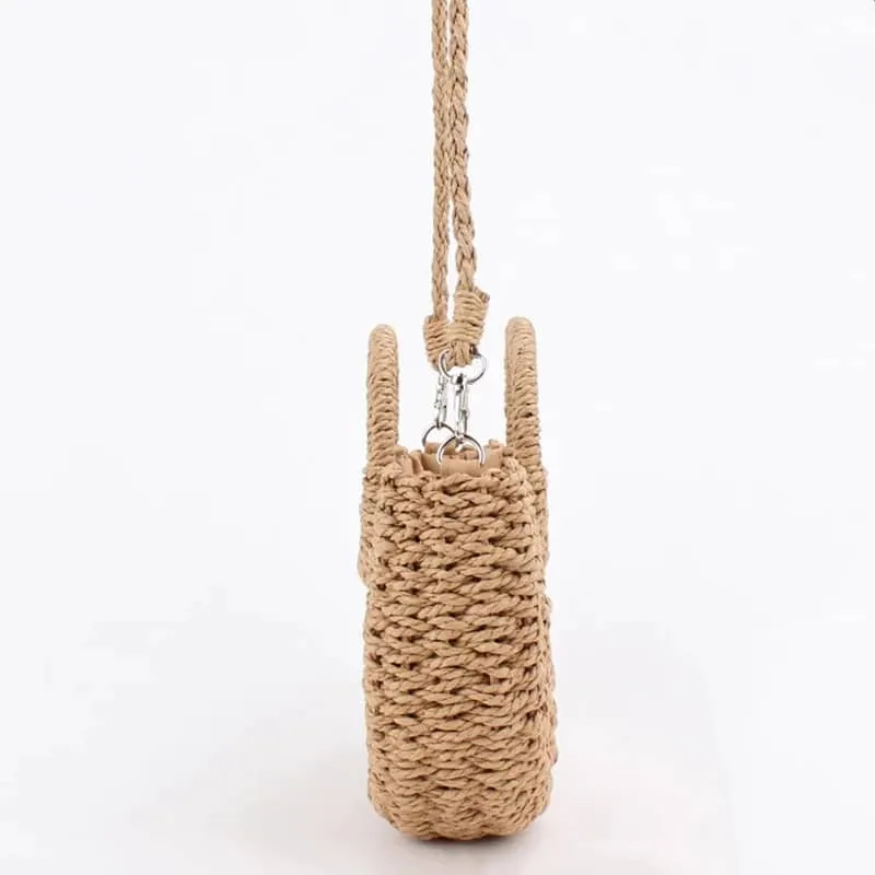 Sac à bandoulière demi-rond tissé en rotin