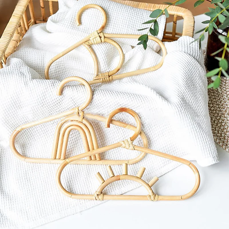 Lot de 3 cintres fantaisie en rotin pour enfants