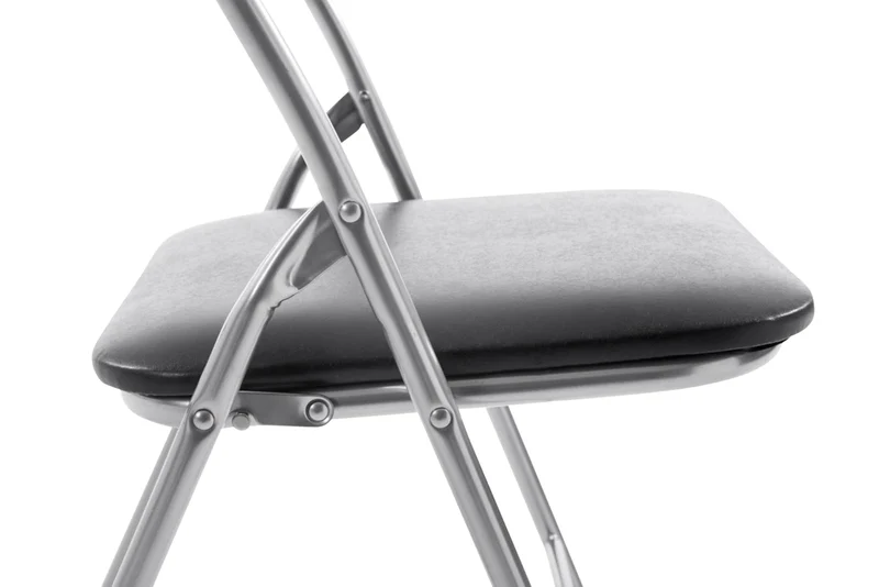 Lot de 2 chaises pliantes en métal pour réception et usage quotidien structure métallique argenté assises PVC noir 10_0008343