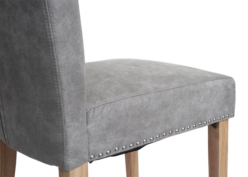 Lot de 2 chaises de salle à manger rivets métalliques tissu gris clair pieds en bois clairs 04_0007315