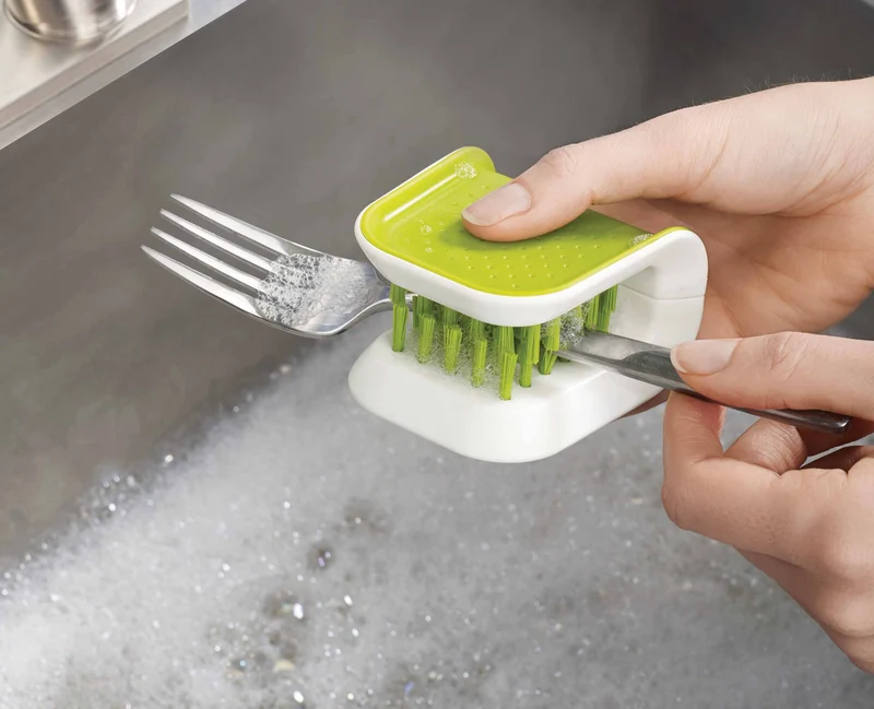 Brosse Couteaux et Couverts BladeBrush™