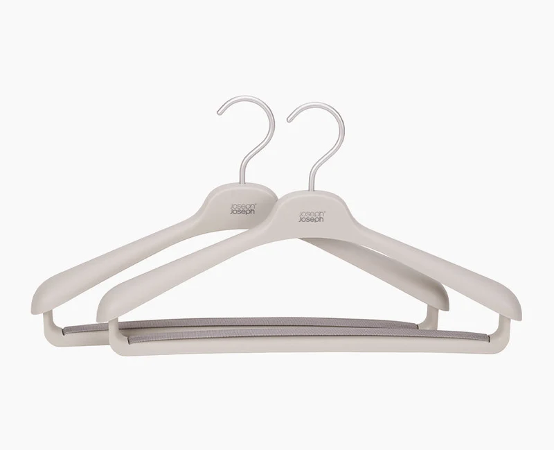 Set de 2 cintres écrus pour costumes et manteaux Orderly™