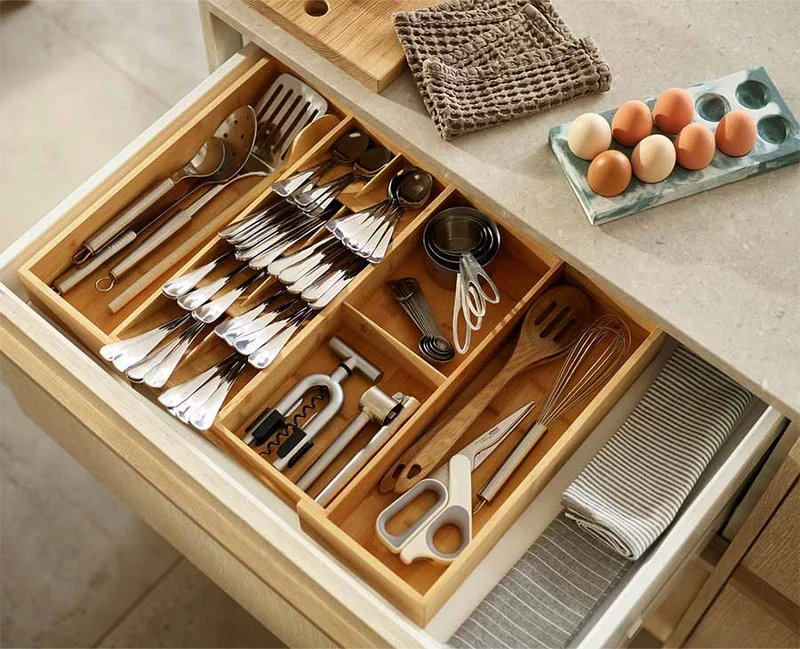 Organisateur de Couverts Extensible Bambou DrawerStore™