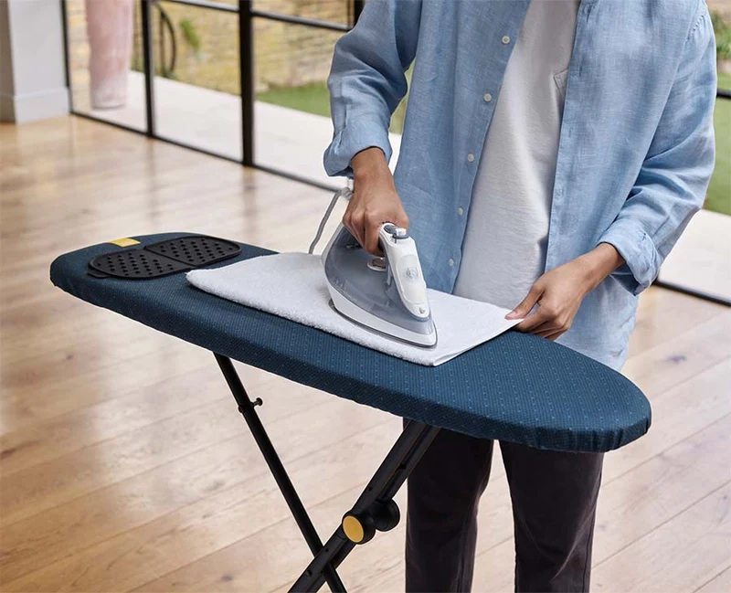 Table à Repasser Bleue 110cm Glide Plus Compacte