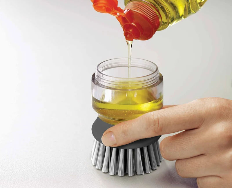 Brosse avec Réservoir Liquide Vaisselle Palm Scrub™