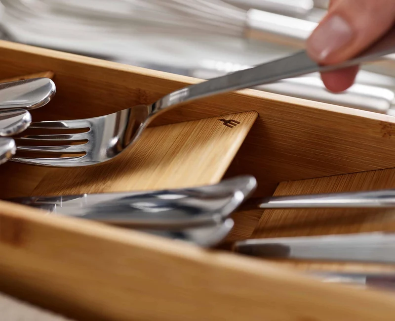 Organiseur de Couverts Compact en Bambou DrawerStore™