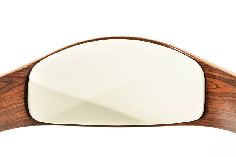 Set de 2 chaises hautes de bar avec repose-pied design moderne noyer et synthétique blanc 10_0001062