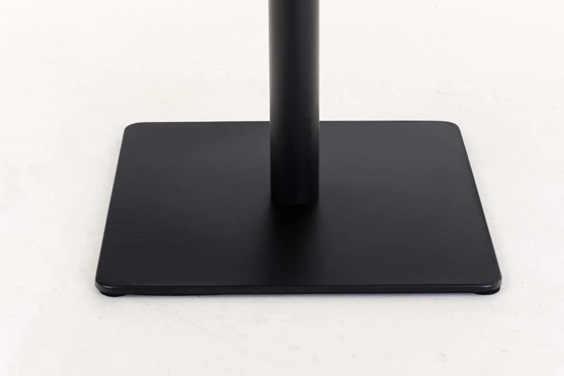 Tabouret de bar x1 avec repose-pieds plaque de base carrée en métal noir assise en PVC noir 10_0005299