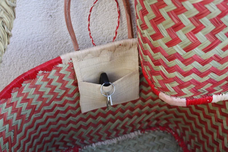PANIER de Madagascar - CABAS SAC Courses et Marché - Rouge & Naturel - Artisanal - 3 tailles au choix -