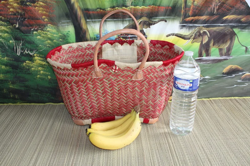 Beau panier à courses - Cabas ARTISANAL MADAGASCAR - Sac Rouge & Naturel - Tressé Main - 3 tailles au choix - plage osier paille