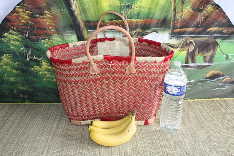 Beau panier à courses - Cabas ARTISANAL MADAGASCAR - Sac Rouge & Naturel - Tressé Main - 3 tailles au choix - plage osier paille