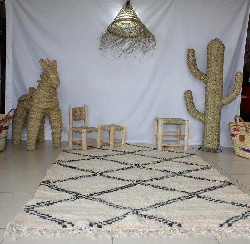 MAGNIFIQUE GRAND Tapis Marocain Beni Ouarain - Blanc motif Losange Noir - Artisanal Berbère - 100% Laine de mouton