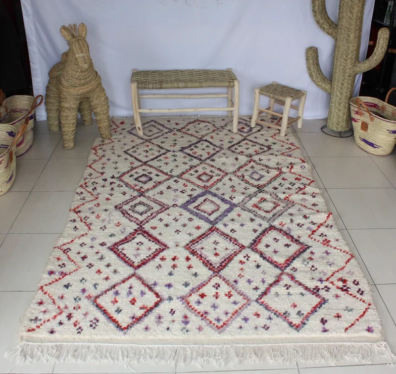 SUPERBE & GRAND Tapis Marocain Beni Ouarain - 100% Laine de mouton - Motif Coloré Rose / Violet - Artisanat Berbère -