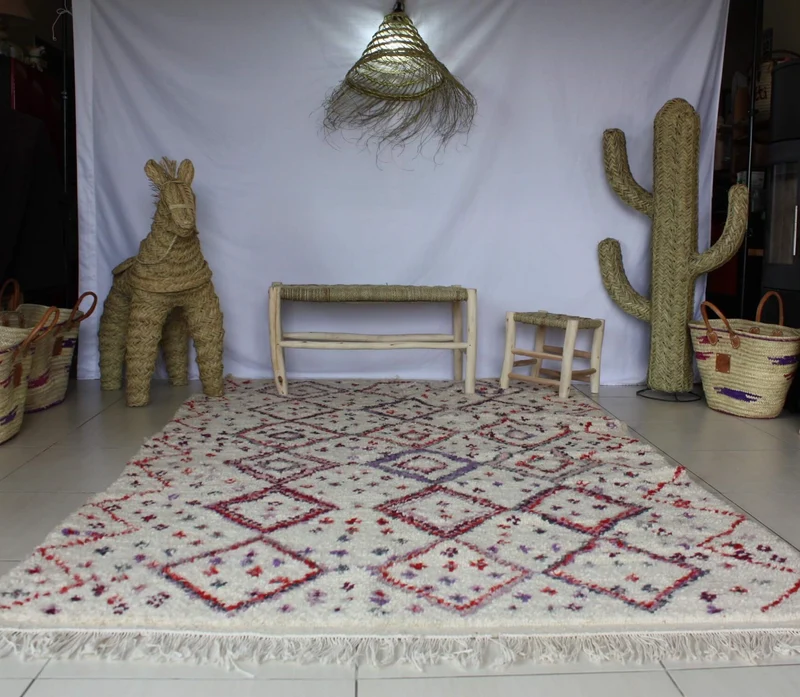 SUPERBE & GRAND Tapis Marocain Beni Ouarain - 100% Laine de mouton - Motif Coloré Rose / Violet - Artisanat Berbère -