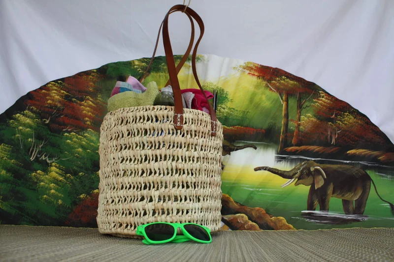 Sac de plage / Panier d'été en paille - ANSES LONGUES CUIR - Rond & Original - Tressé en Palmier Nain -