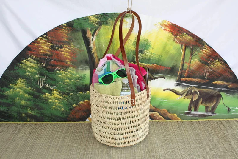 Sac de plage / Panier d'été en paille - ANSES LONGUES CUIR - Rond & Original - Tressé en Palmier Nain -