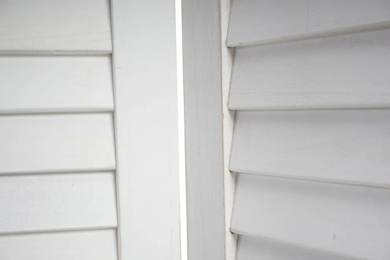 Paravent 4 panneaux en bois blanc 170x160cm PAR04035