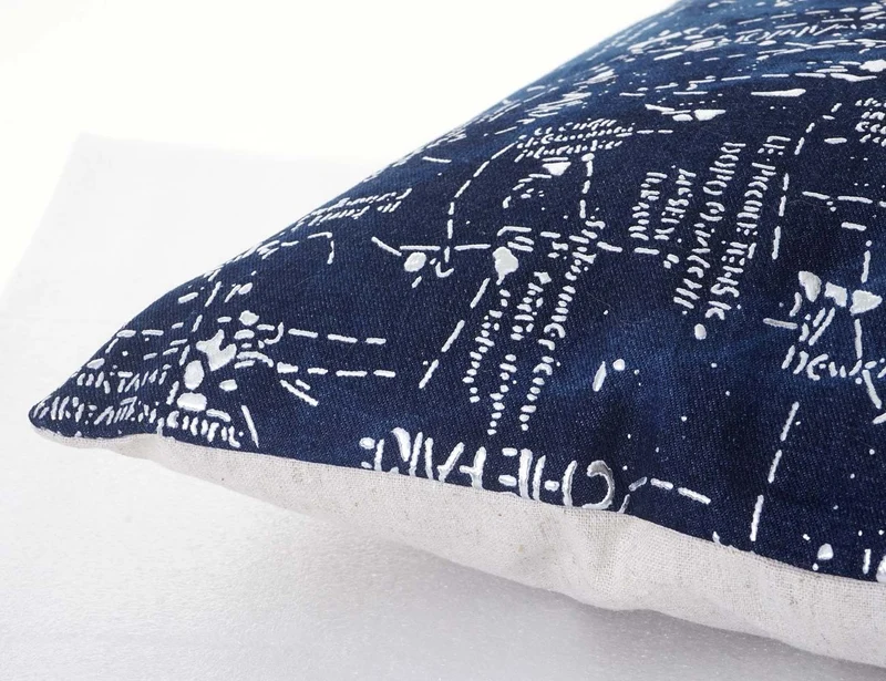 Coussin bleu brillant motif écriture 45x45 cm déhoussable DEC04070